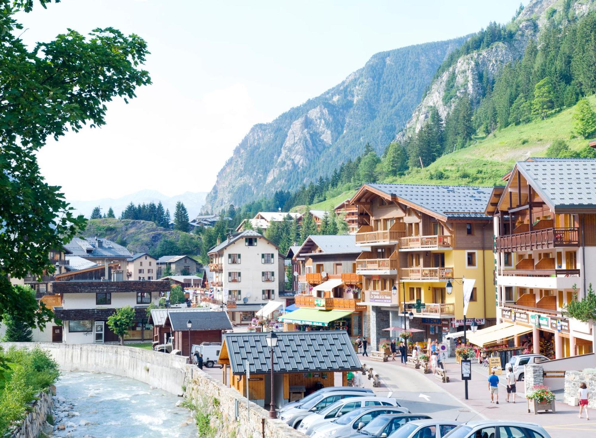 Madame Vacances Residence Les Jardins De La Vanoise プラローニャン・ラ・ヴァノワーズ エクステリア 写真